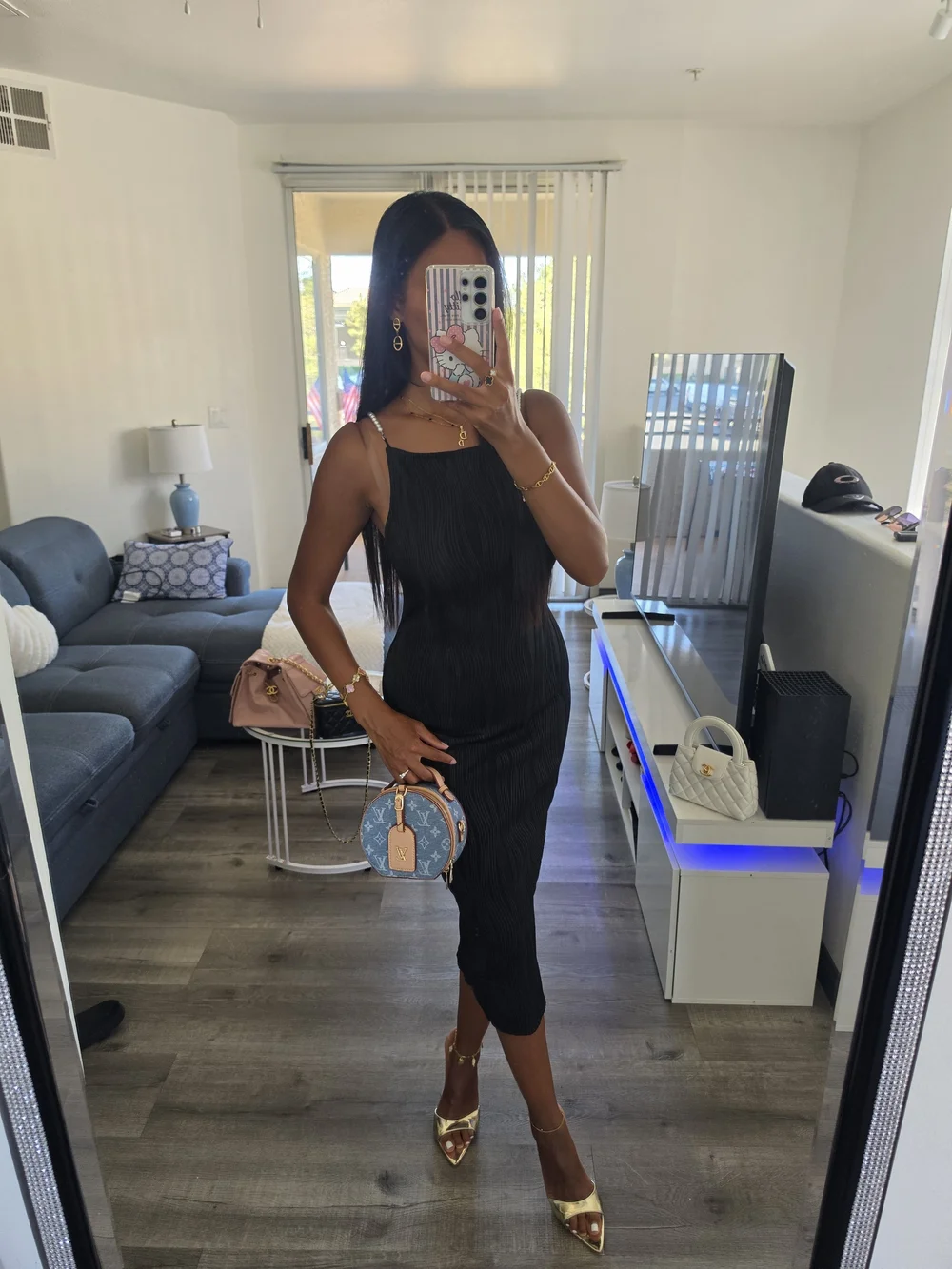 Sleek Black Midi Bodycon Dress - Picture 7 of 17